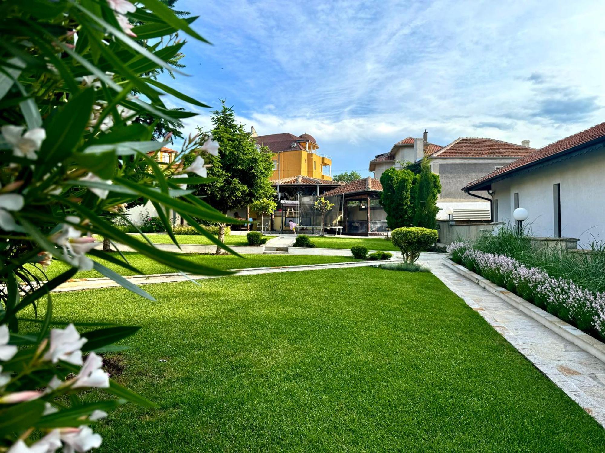 Single Apartment Elit Chernomorets Buitenkant foto