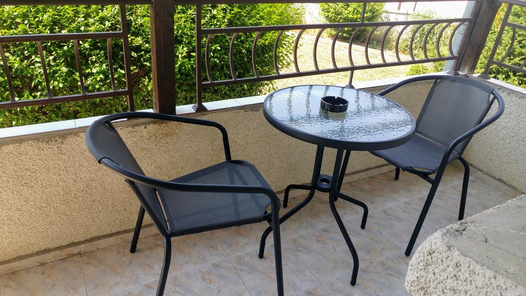 Single Apartment Elit Chernomorets Buitenkant foto
