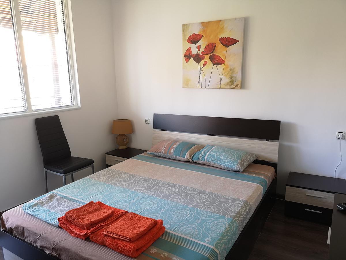 Single Apartment Elit Chernomorets Buitenkant foto